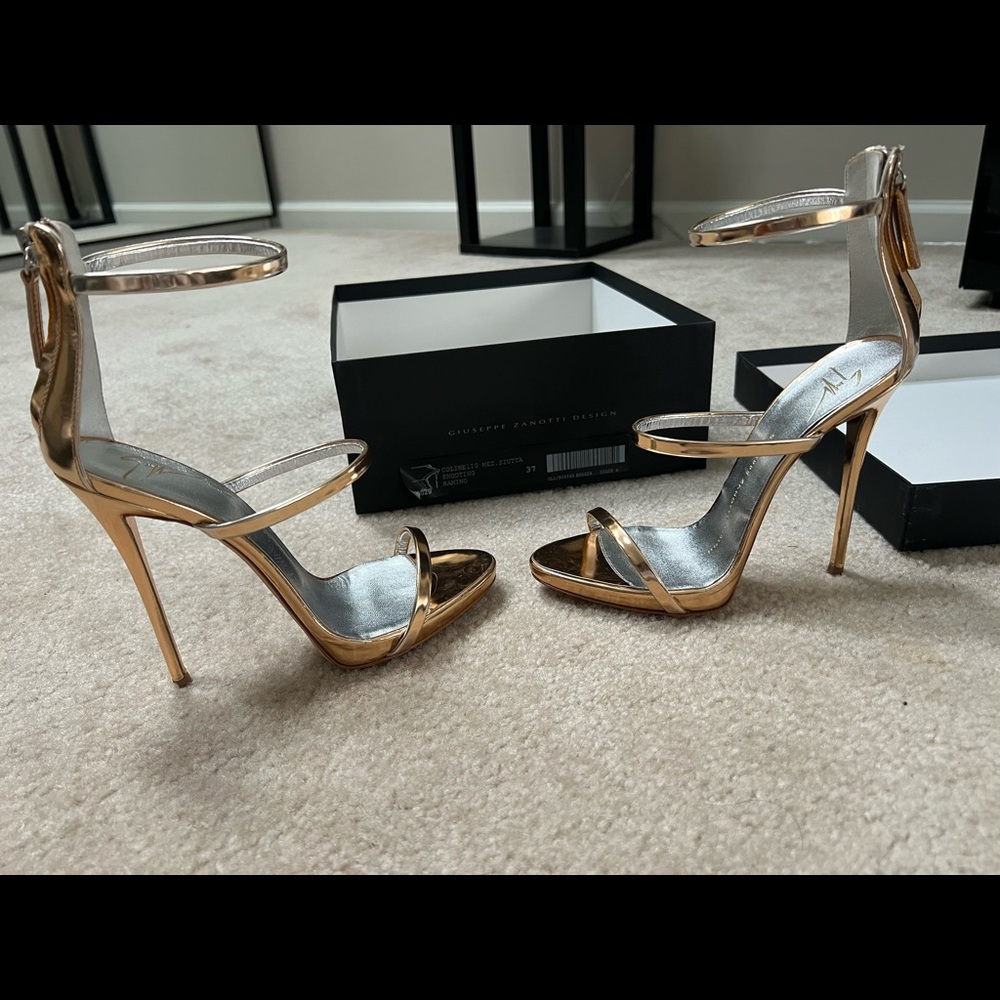 Womens Giuseppe Zonoti shoes in size 37